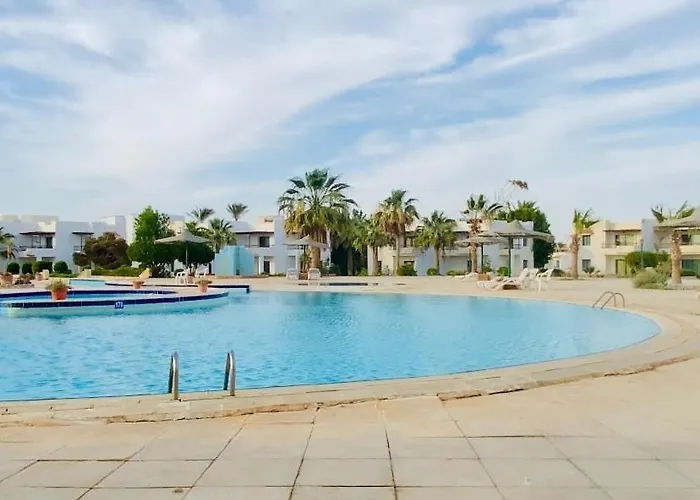 Royal - Ras Suder Hotel 3*